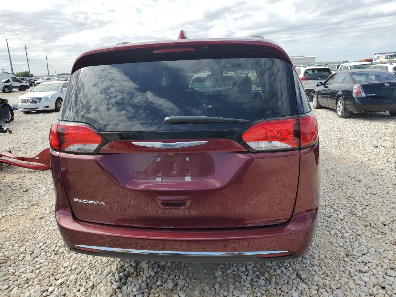 2017 Chrysler Pacifica VIN 2C4RC1EG2HR578466 Copart auction photo, side damage thumbnail 6