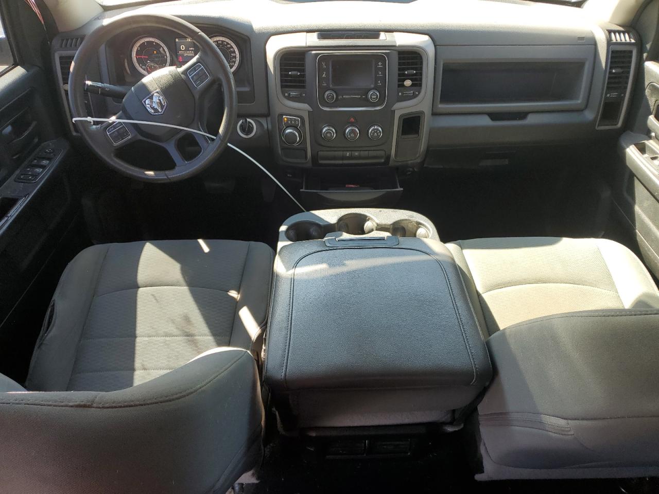 2018 RAM 1500 VIN 1C6RR6KT1JS292620 Copart auction photo, side / front end damage thumbnail 8