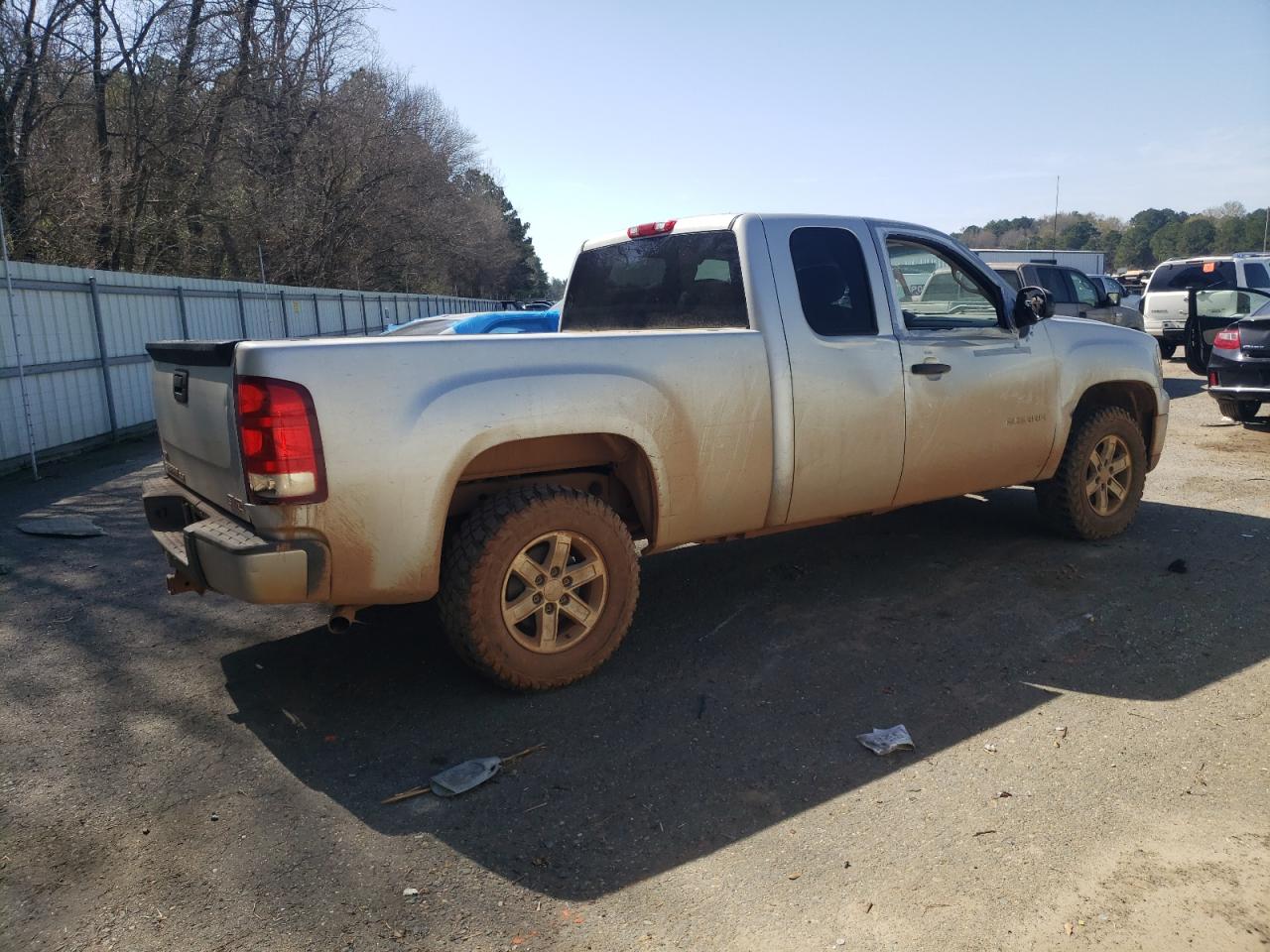 2010 GMC Sierra VIN 1GTSCVE02AZ283231 Copart auction photo, side damage thumbnail 3