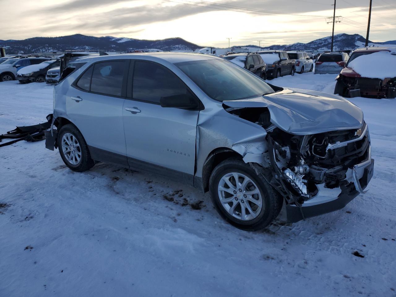 2020 Chevrolet Equinox VIN 2GNAX5EVXL6203143 Copart auction photo, rear end / front end damage thumbnail 4