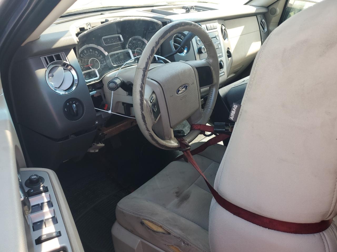 2011 Ford Expedition VIN 1FMJU1G56BEF36808 Copart auction photo, water/flood / stripped damage thumbnail 8