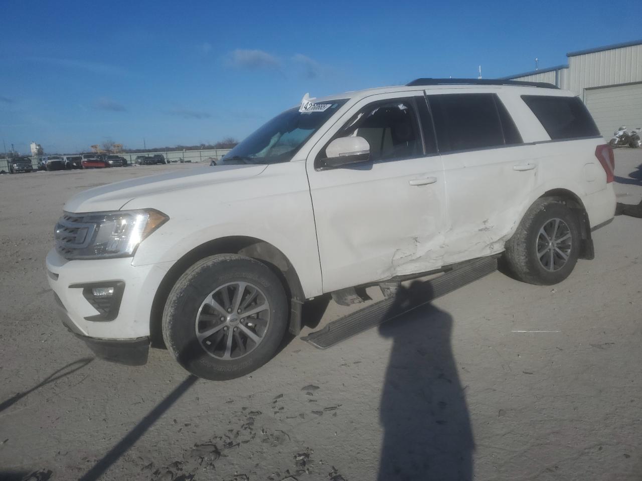 2021 Ford Expedition VIN 1FMJU1JT8MEA63441