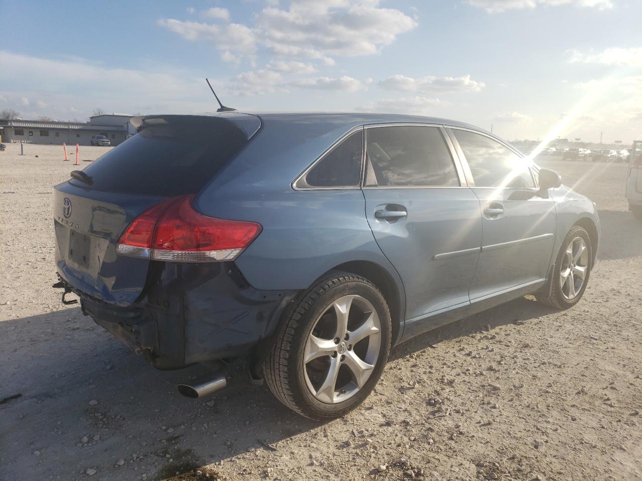 2010 Toyota Venza VIN 4T3ZK3BB2AU031989 Copart auction photo, rear end damage thumbnail 3
