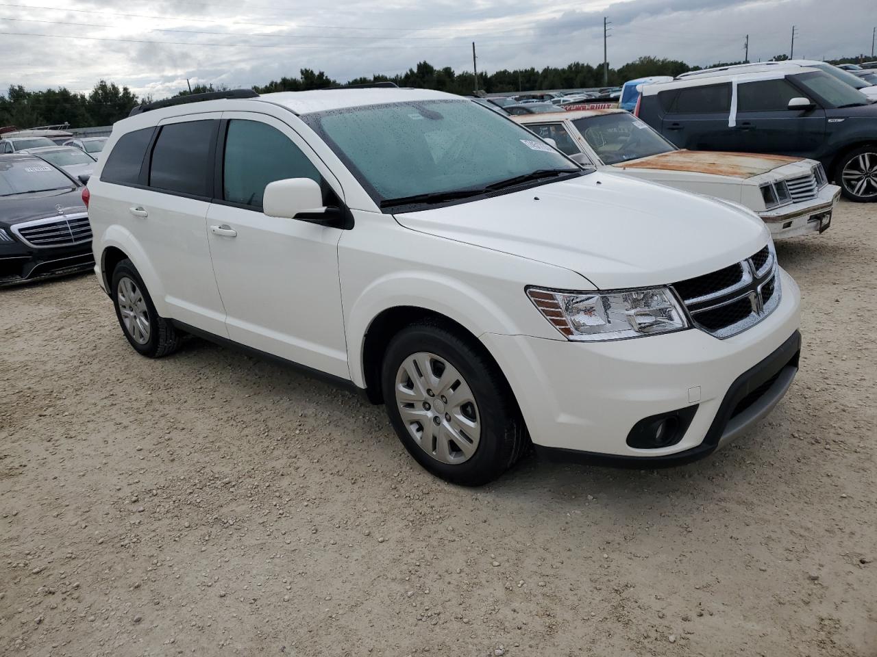 2019 Dodge Journey VIN 3C4PDCBB4KT852599 Copart auction photo, water/flood damage thumbnail 4