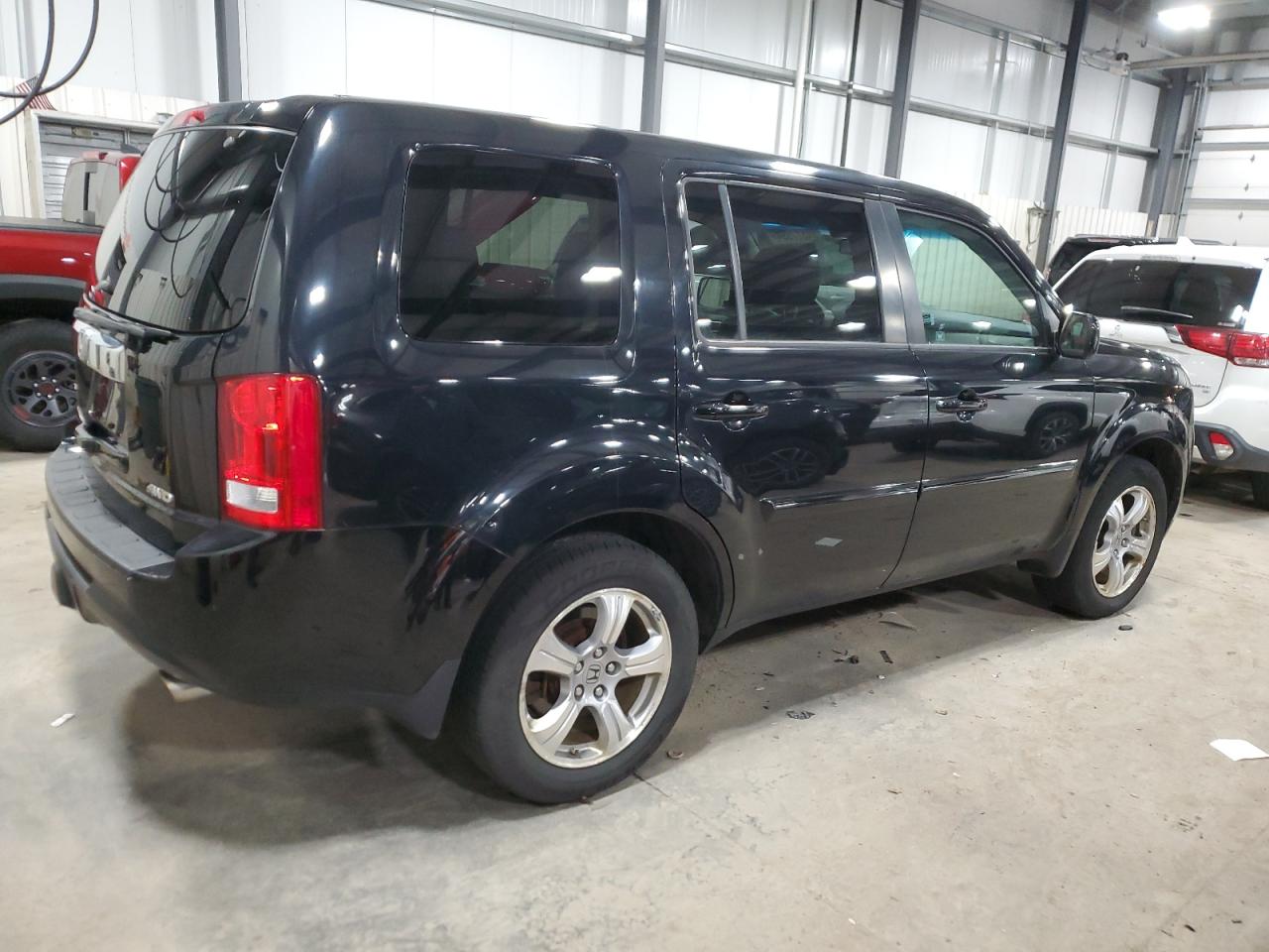2012 Honda Pilot VIN 5FNYF4H58CB085135 Copart auction photo, front end damage thumbnail 3