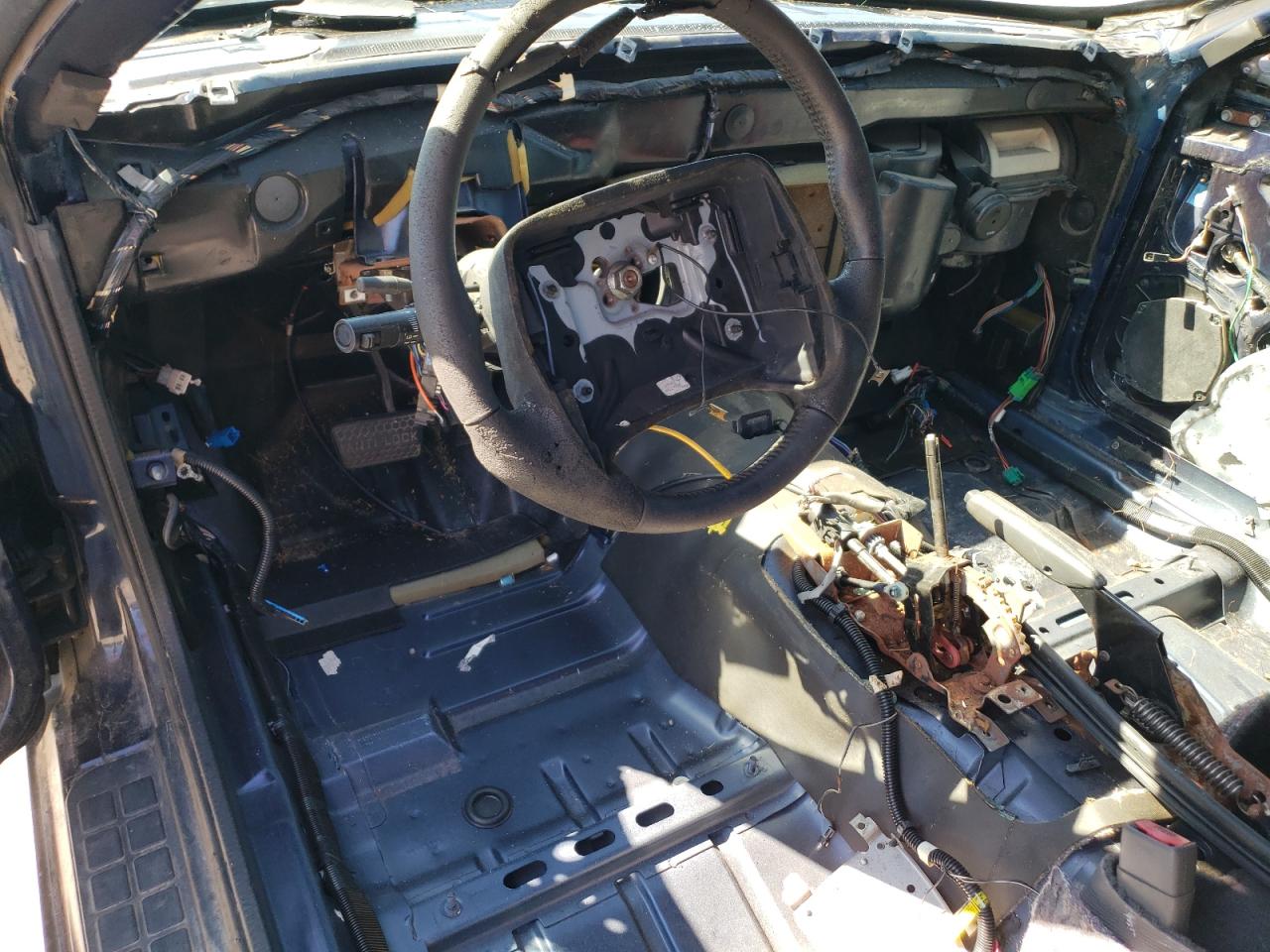 1999 Pontiac Firebird VIN 2G2FV32G4X2229091 Copart auction photo, stripped / replaced vin damage thumbnail 8