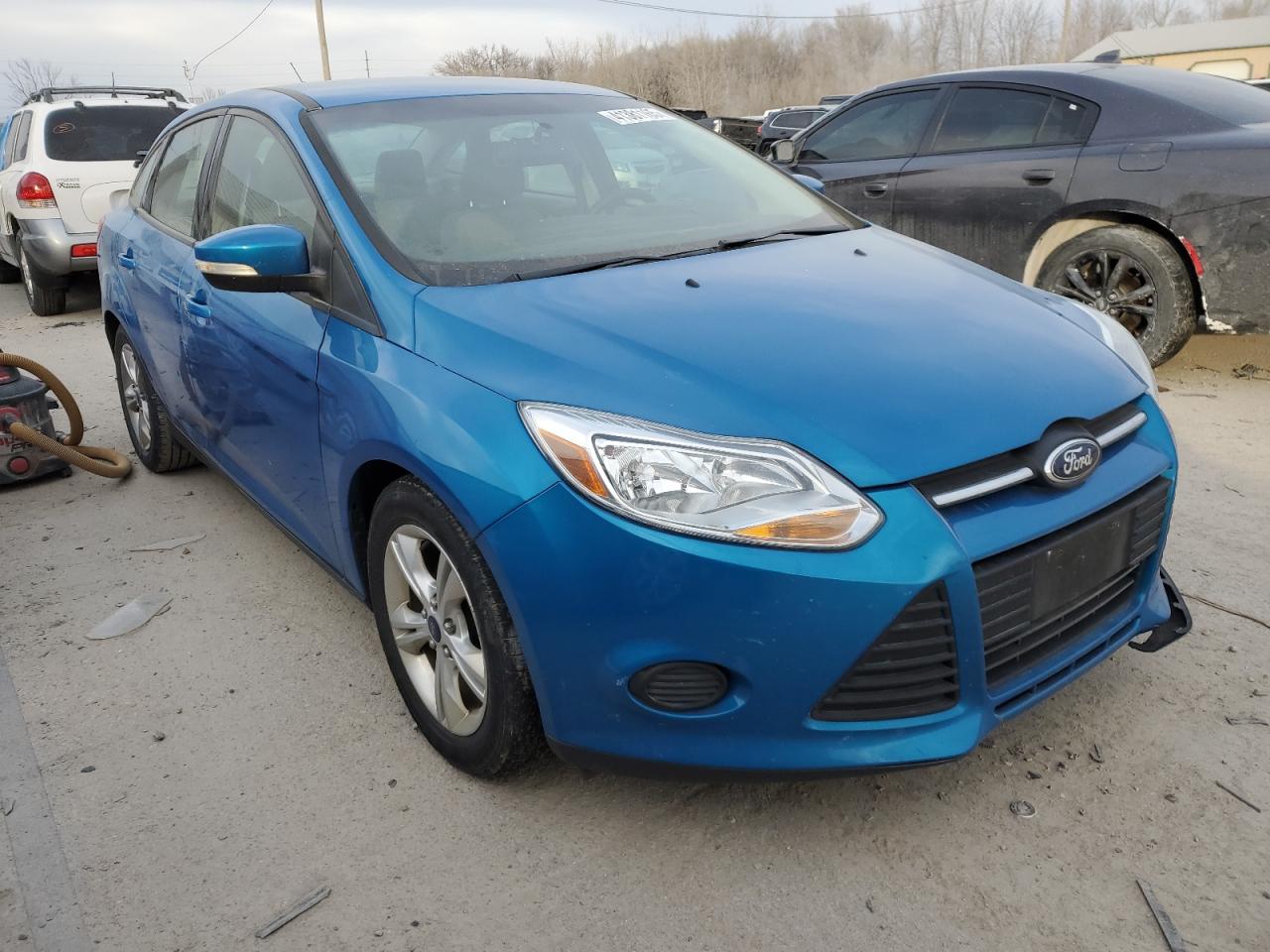 2014 Ford Focus VIN 1FADP3F20EL228163 Copart auction photo, front end / side damage thumbnail 4