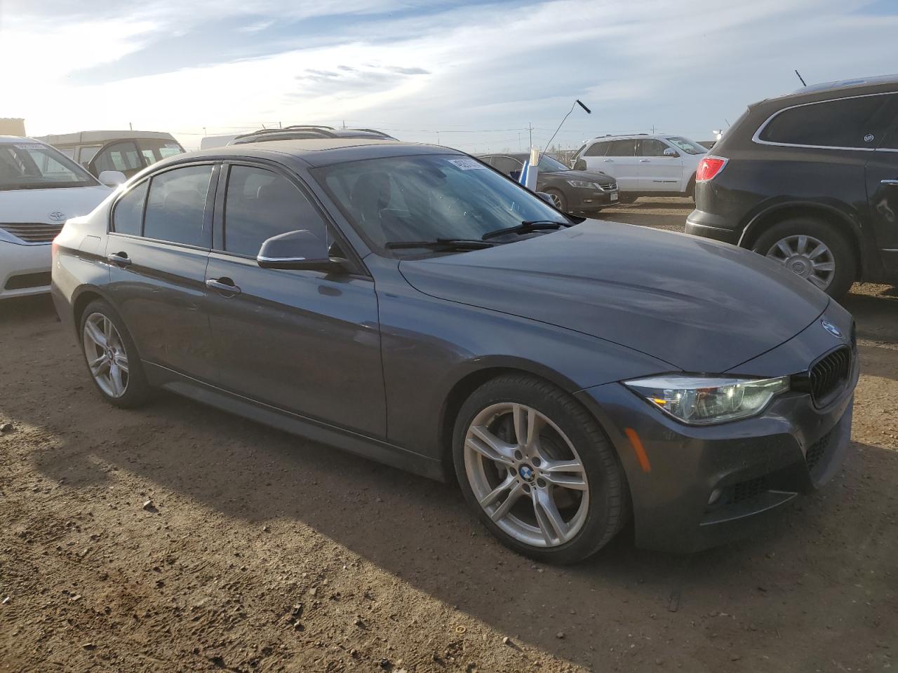 2016 BMW 3er VIN WBA8E3G54GNT75097 Copart auction photo, minor dent/scratches damage thumbnail 4