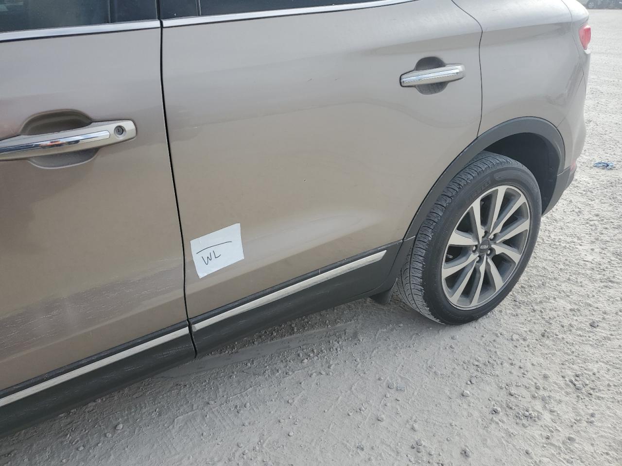 2019 Lincoln MKC VIN 5LMCJ3C96KUL35595 Copart auction photo, water/flood damage thumbnail 13