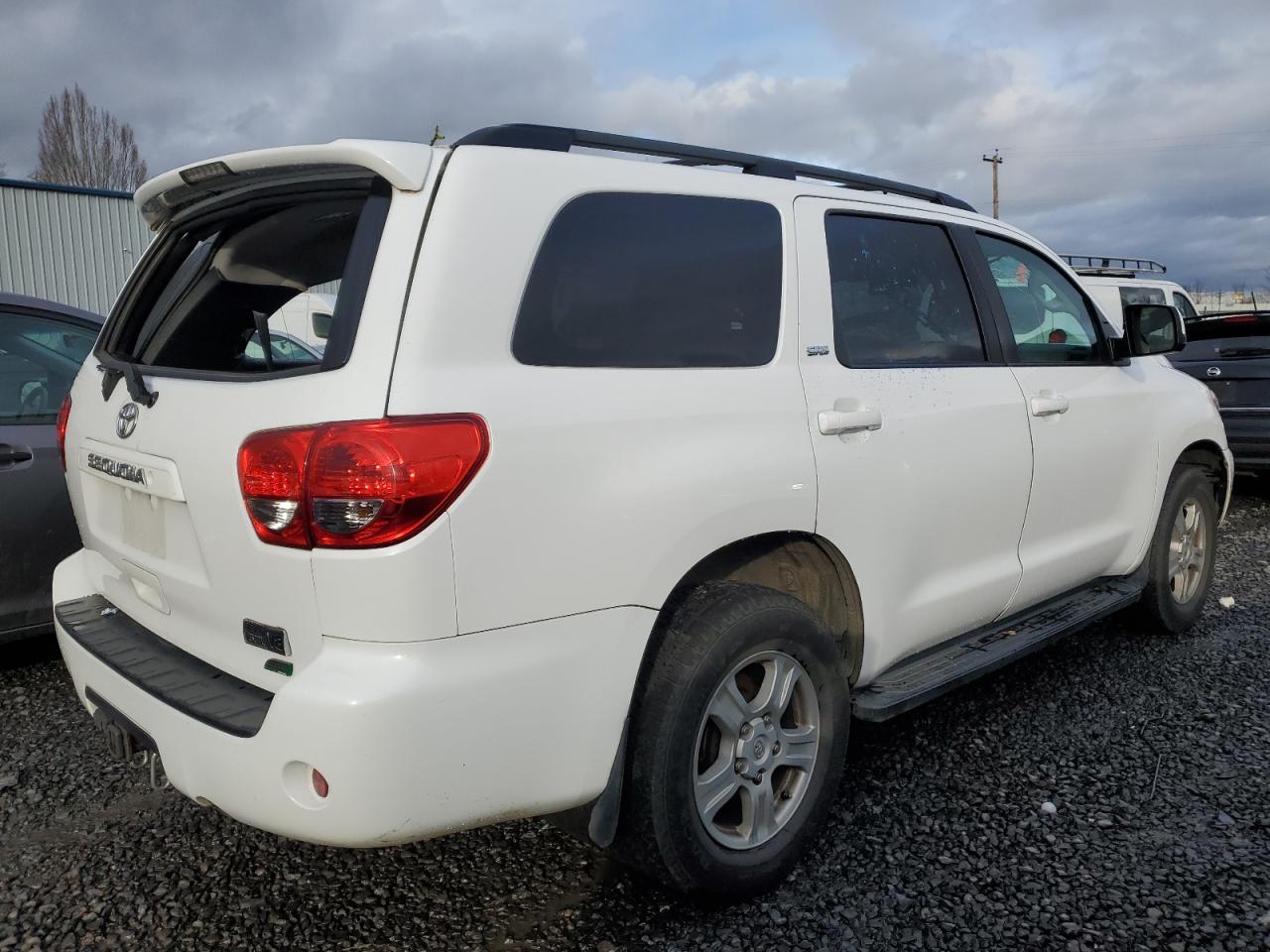 2014 Toyota Sequoia VIN 5TDBW5G12ES104755 Copart auction photo, rollover damage thumbnail 3