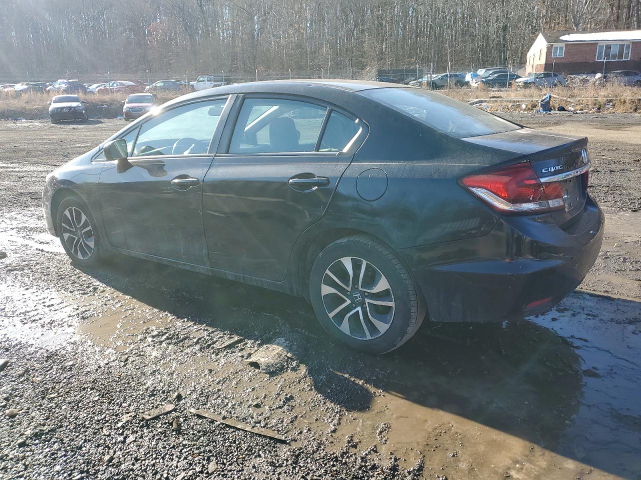 2015 Honda Civic VIN 19XFB2F88FE232178 Copart auction photo, minor dent/scratches damage thumbnail 2