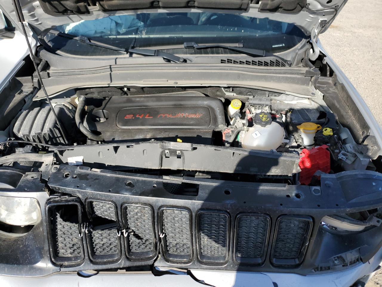 2020 Jeep Renegade VIN ZACNJBBB9LPL25870 Copart auction photo, front end / minor dent/scratches damage thumbnail 13