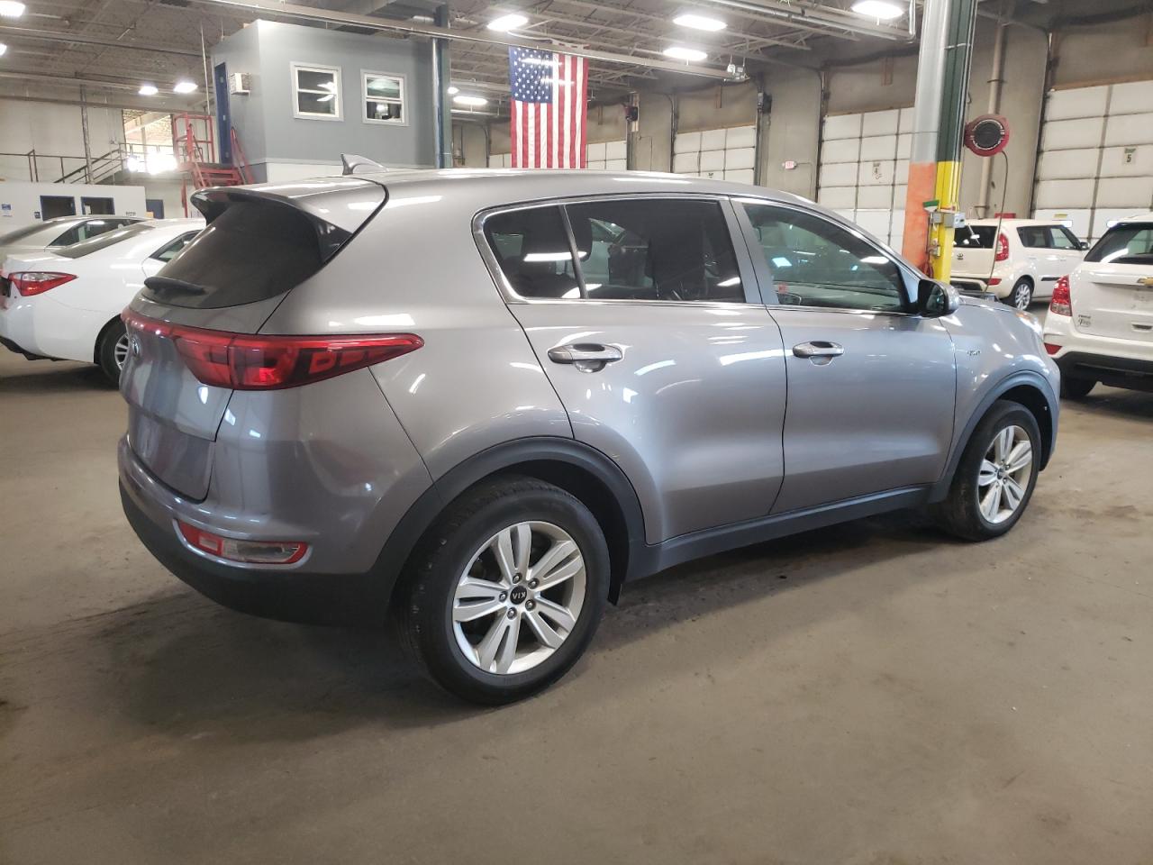 2017 KIA Sportage VIN KNDPMCAC0H7204376 Copart auction photo, vandalism / minor dent/scratches damage thumbnail 3