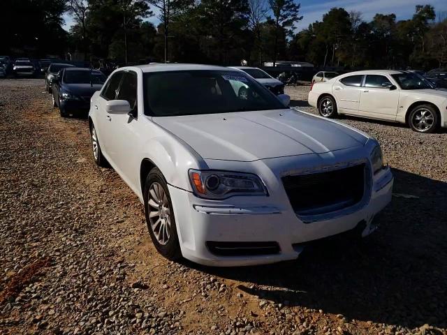 2012 Chrysler 300 VIN 2C3CCAAG8CH108408 Copart auction photo, burn - interior / front end damage thumbnail 10