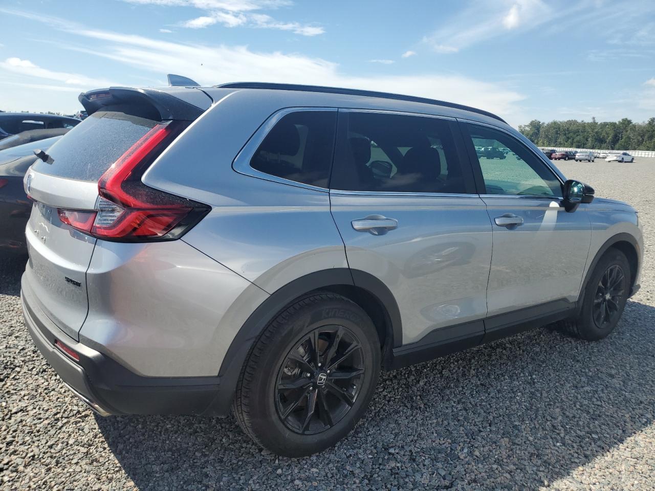 2024 Honda CR-V VIN 7FARS5H5XRE024047 Copart auction photo, water/flood damage thumbnail 3