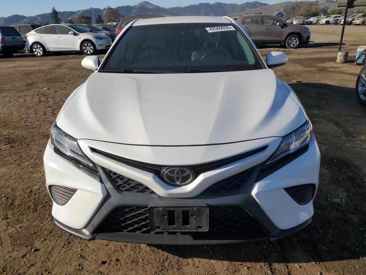 2018 Toyota Camry VIN 4T1B11HKXJU618711 Copart auction photo, rear end damage thumbnail 5