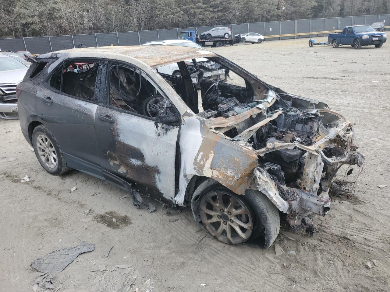 2020 Chevrolet Equinox VIN 2GNAXSEV1L6265755 Copart auction photo, burn damage thumbnail 4