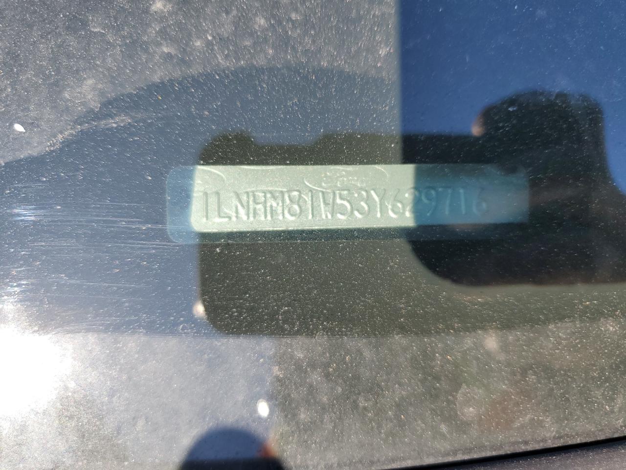 2003 Lincoln Town Car VIN 1LNHM81W53Y629716 Copart auction photo, front end / minor dent/scratches damage thumbnail 14