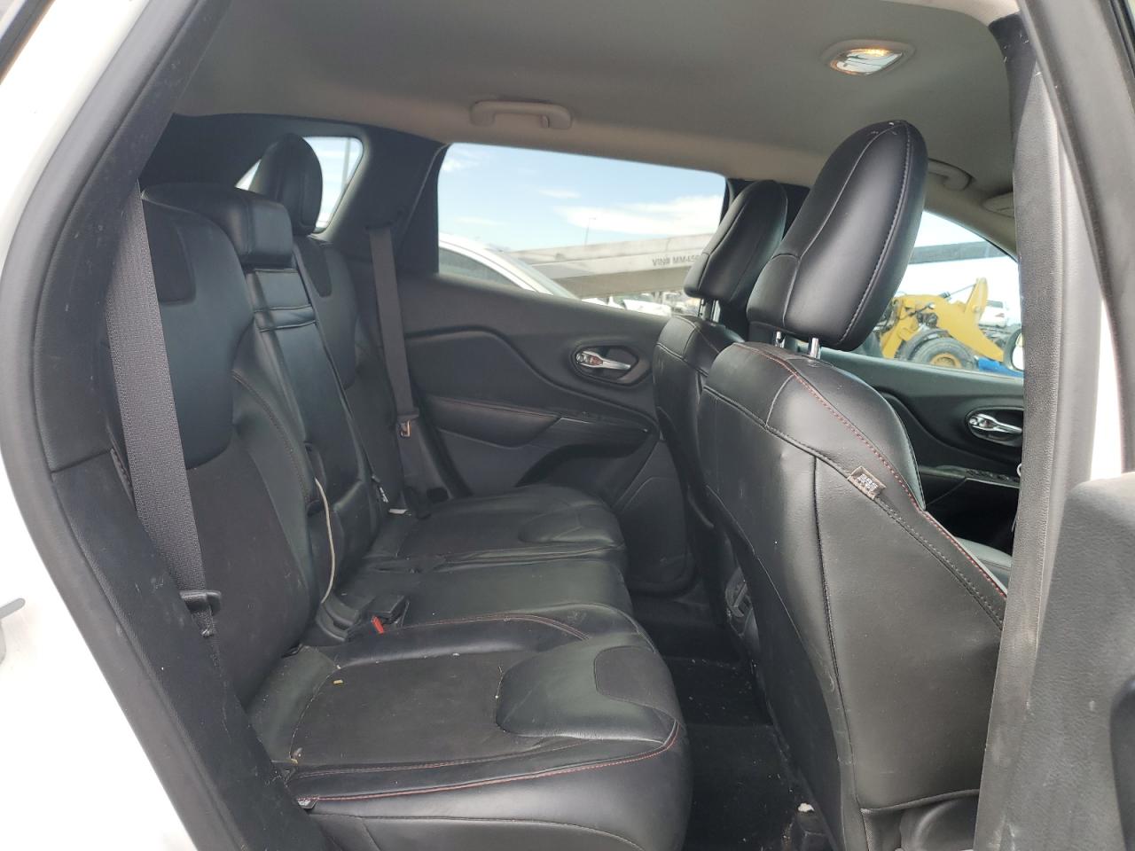2015 Jeep Cherokee VIN 1C4PJMBS0FW751123 Copart auction photo, front end damage thumbnail 11