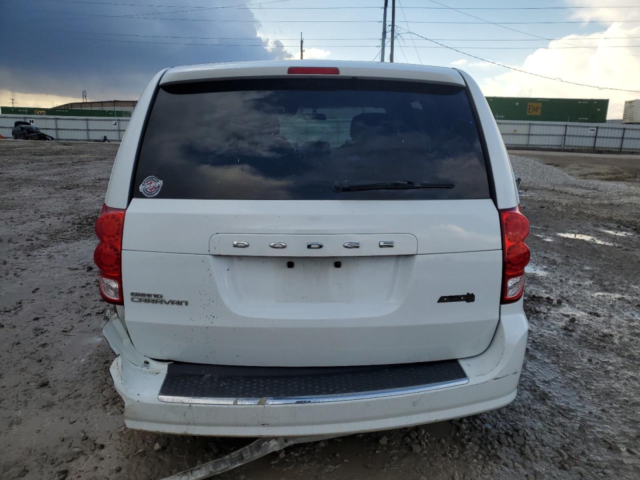 2014 Dodge Caravan VIN 2C4RDGBG8ER378675 Copart auction photo, all over damage thumbnail 6