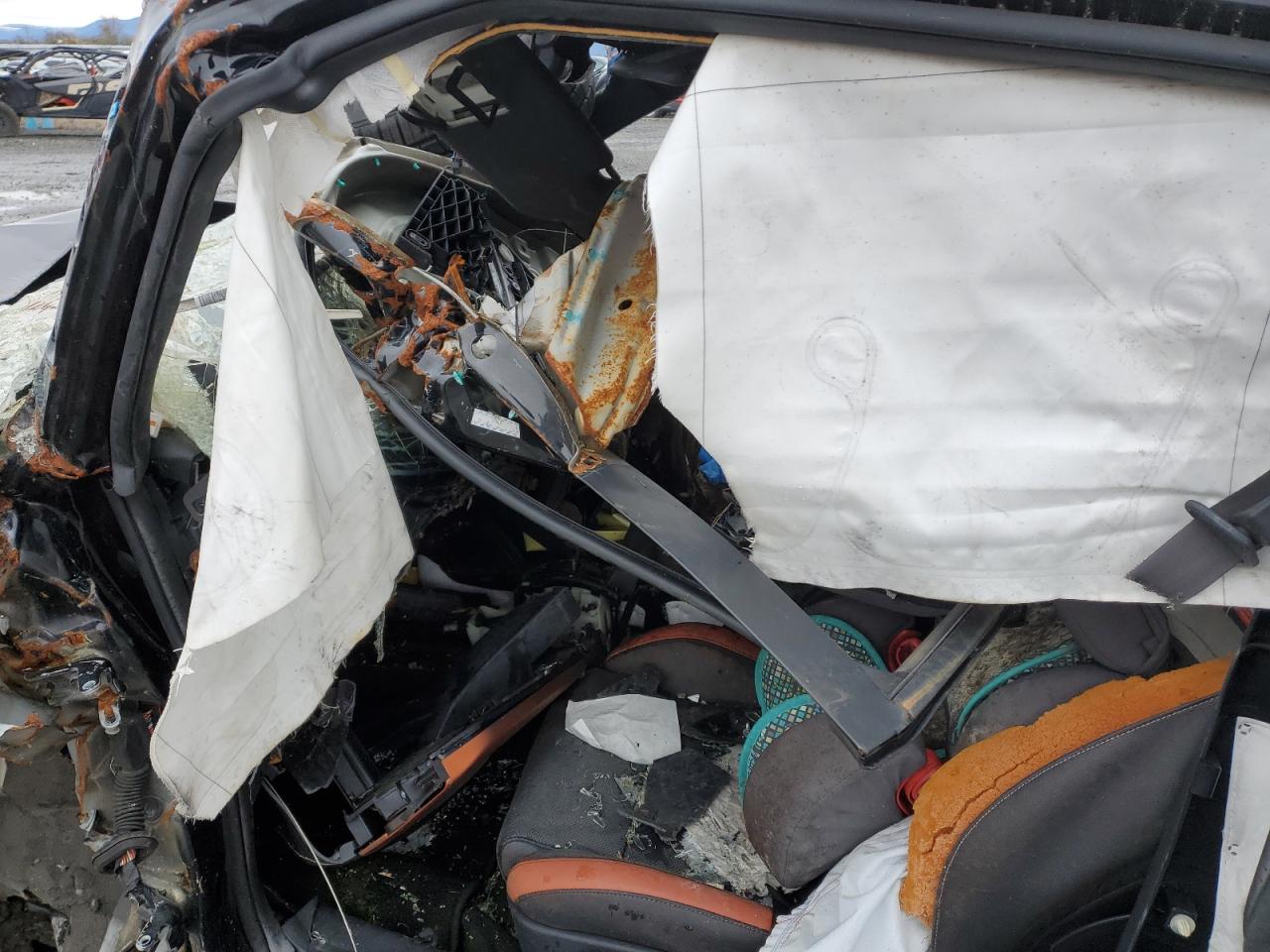 2016 Hyundai Veloster VIN KMHTC6AE5GU304120 Copart auction photo, all over damage thumbnail 8