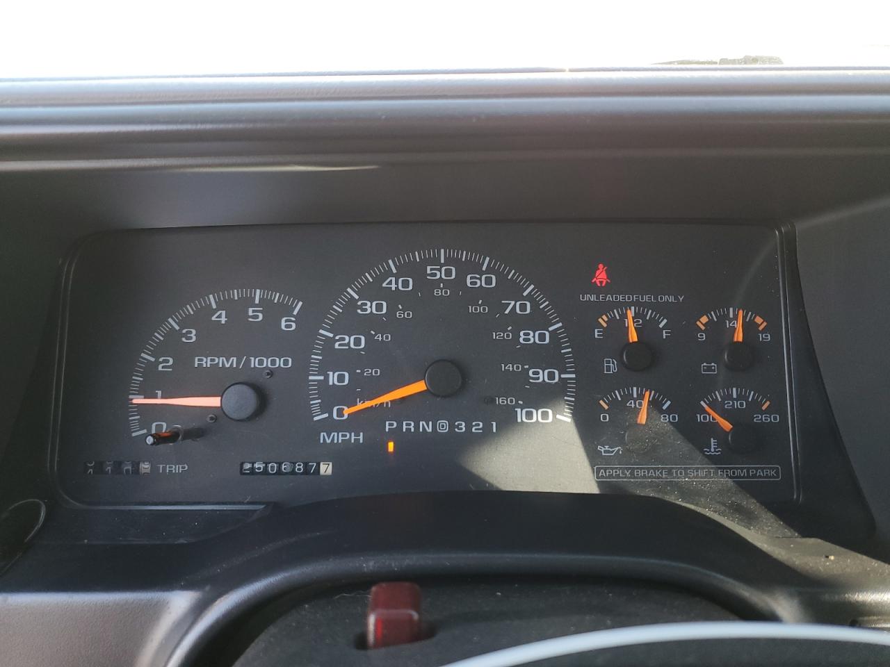 1997 Chevrolet Tahoe VIN 3GNEC18R8VG173538 Copart auction photo, side damage thumbnail 9