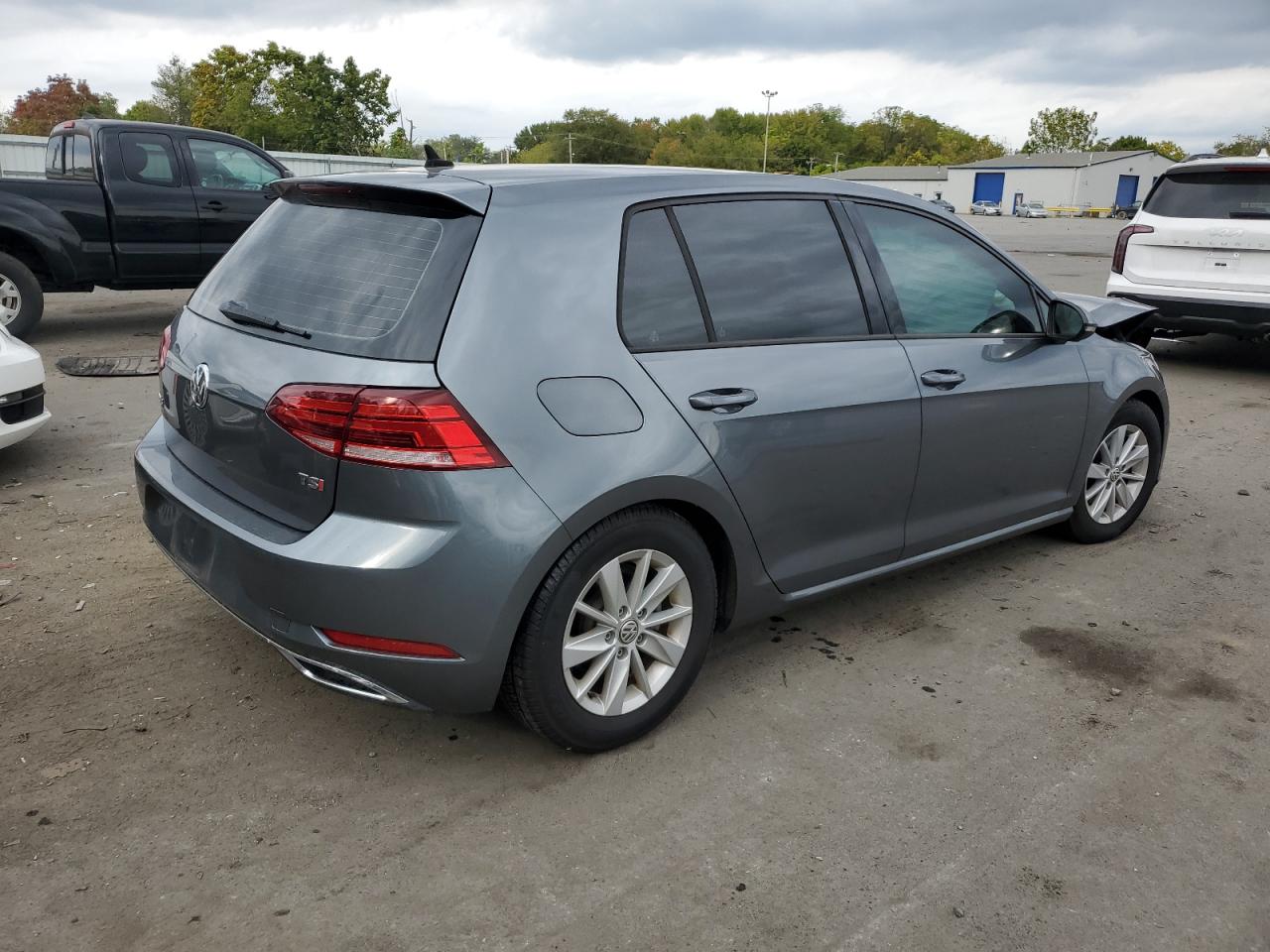 2018 Volkswagen Golf VIN 3VWG17AU8JM254265 Copart auction photo, front end damage thumbnail 3