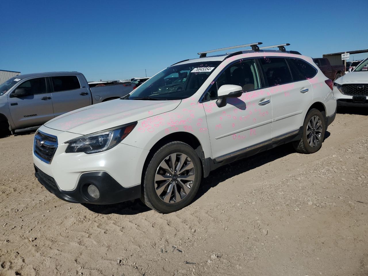 2018 Subaru Outback VIN 4S4BSATC0J3218997