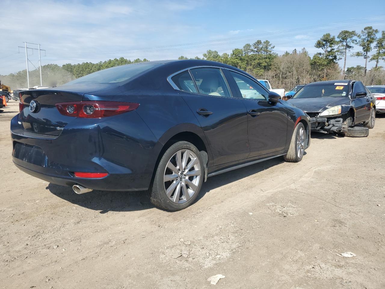 2021 Mazda 3 VIN JM1BPACLXM1329241 Copart auction photo, normal wear damage thumbnail 3