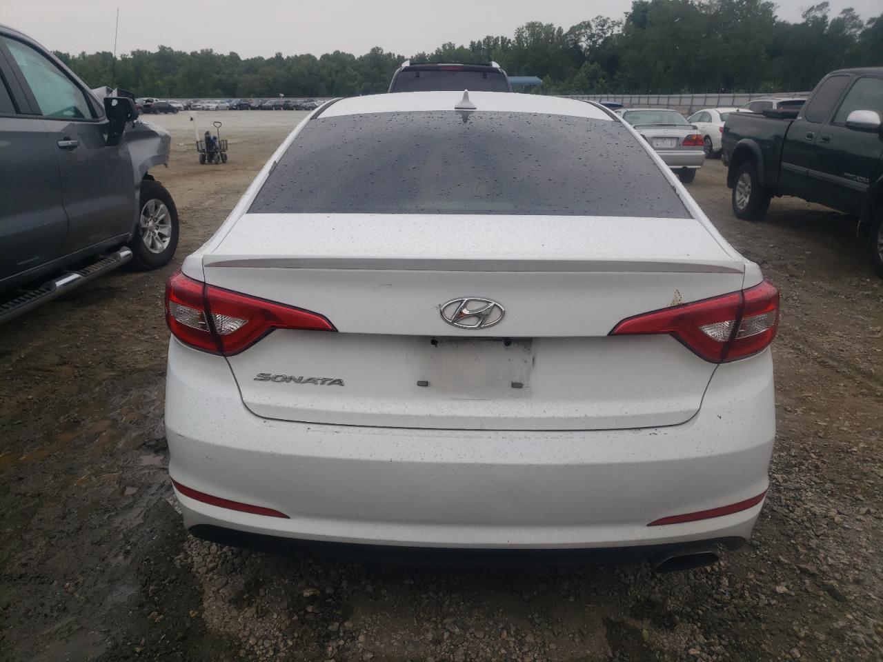 2017 Hyundai Sonata VIN 5NPE24AF2HH592039 Copart auction photo, burn - interior damage thumbnail 6