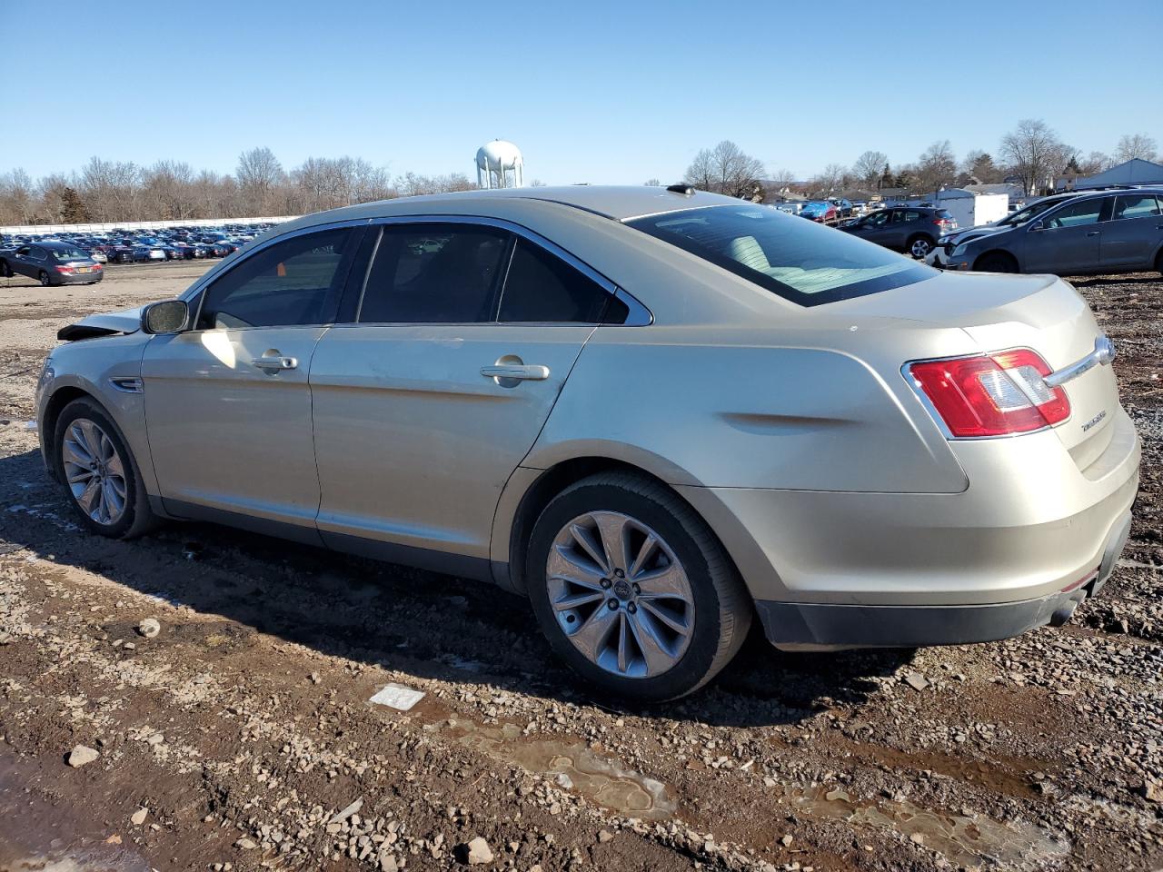 2011 Ford Taurus VIN 1FAHP2FW1BG113641 Copart auction photo, front end damage thumbnail 2