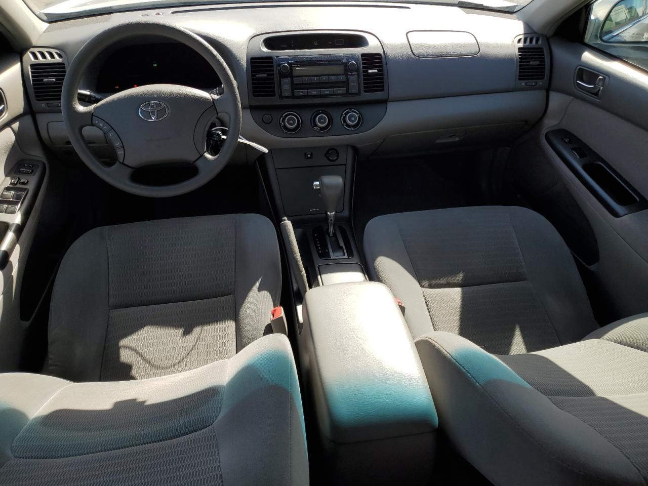2005 Toyota Camry VIN 4T1BE30K15U559470 Copart auction photo, rear end / front end damage thumbnail 8