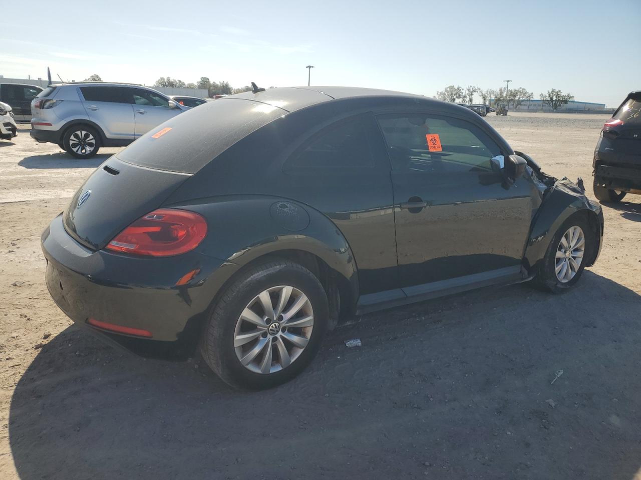 2015 Volkswagen Beetle VIN 3VWF17AT0FM627499 Copart auction photo, front end damage thumbnail 3