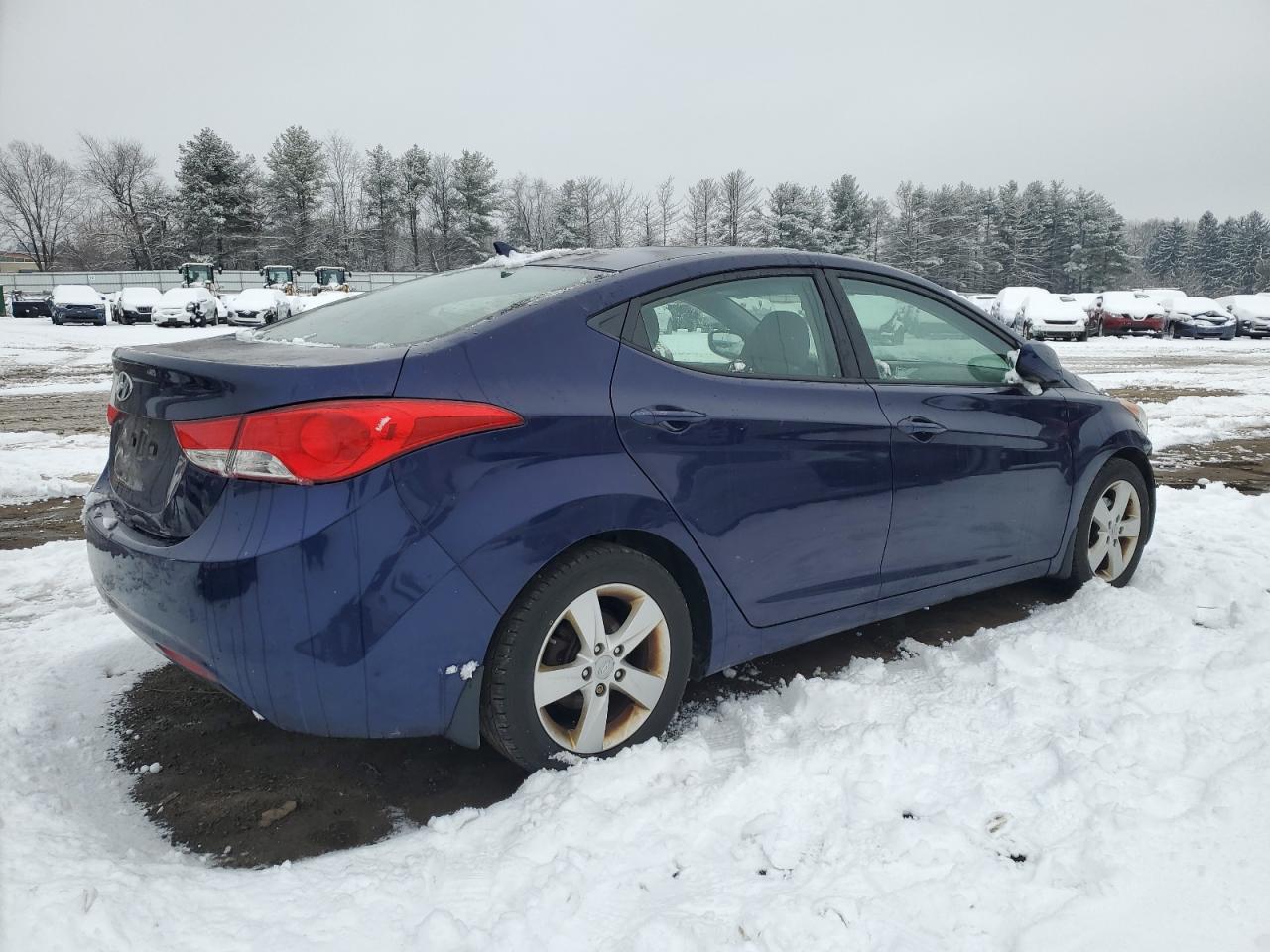 2013 Hyundai Elantra VIN 5NPDH4AE8DH361030 Copart auction photo, front end / minor dent/scratches damage thumbnail 3