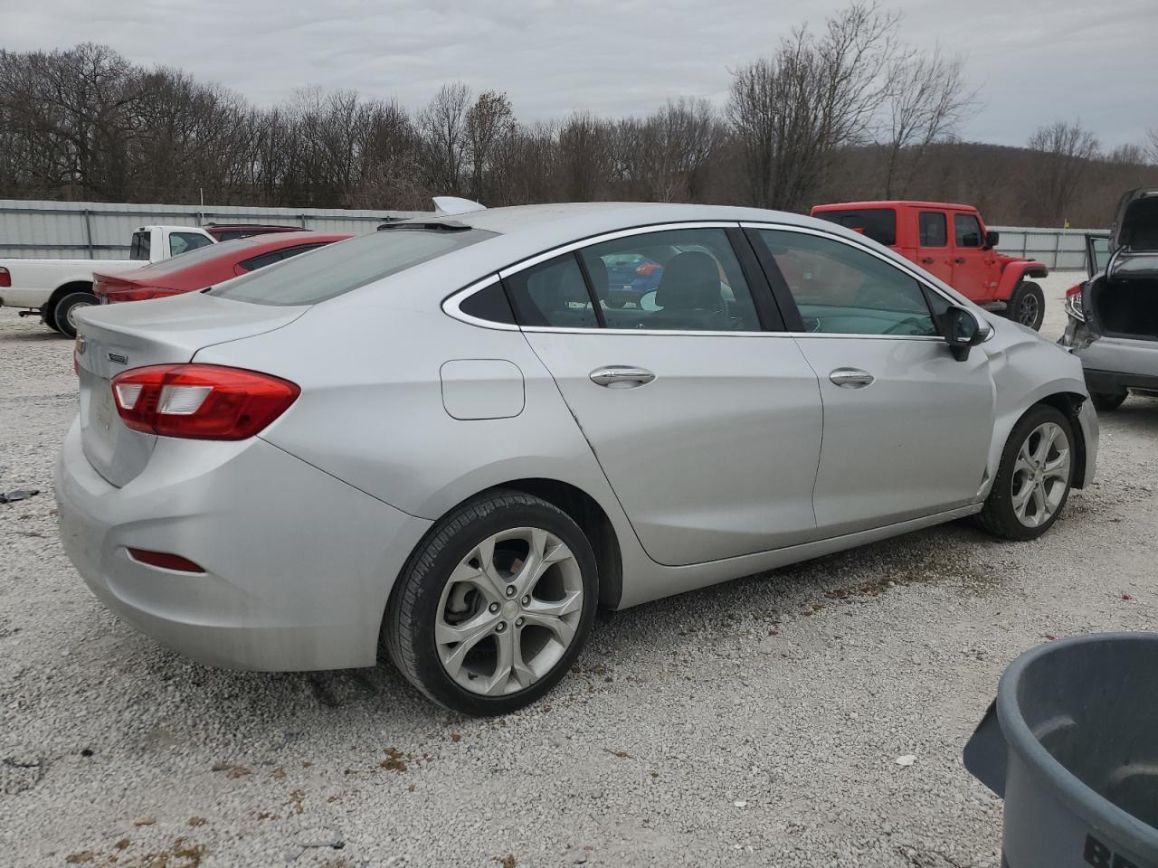 2017 Chevrolet Cruze VIN 1G1BF5SM4H7238921 Copart auction photo, front end / side damage thumbnail 3