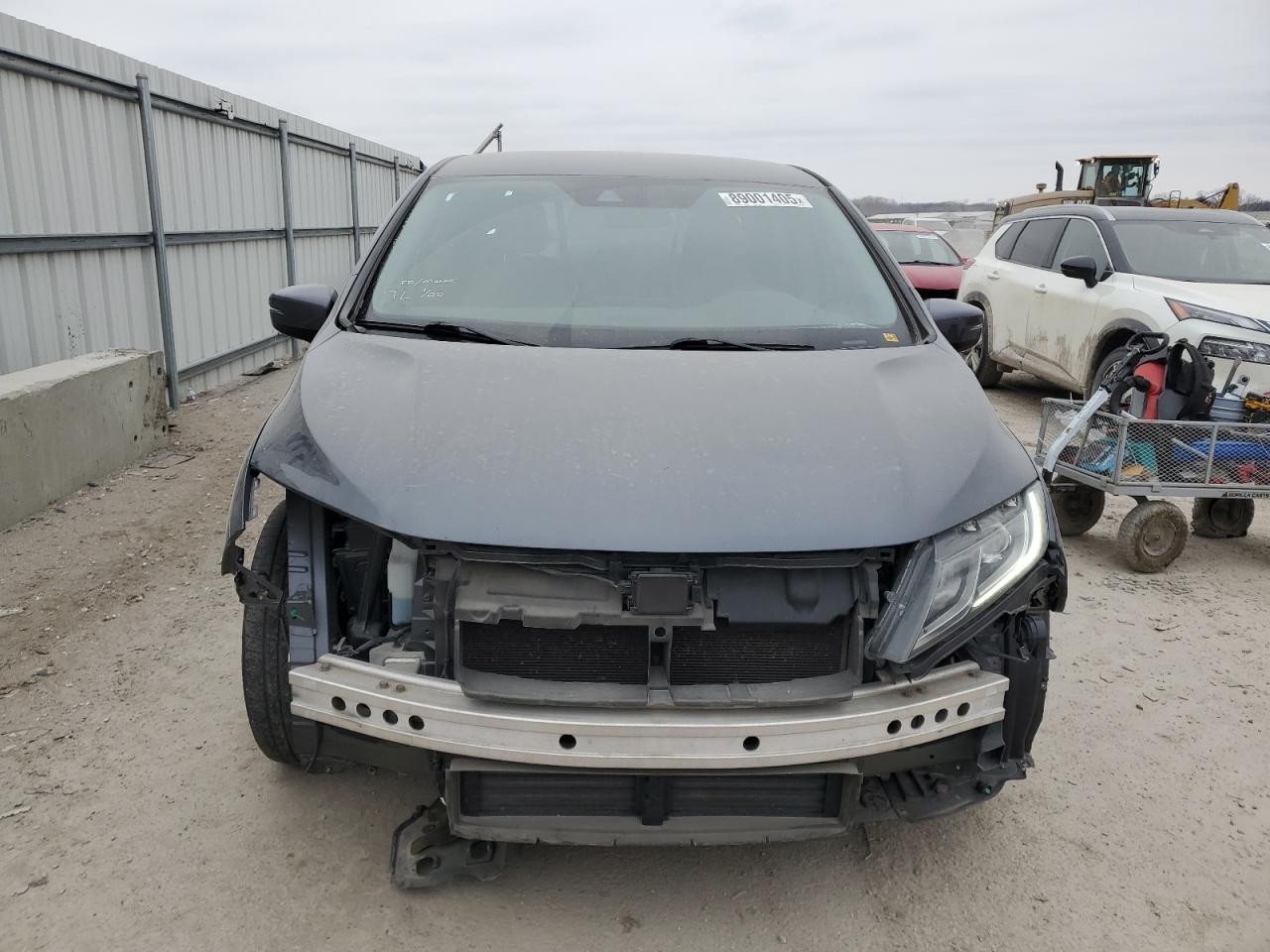 2018 Honda Odyssey VIN 5FNRL6H52JB110682 Copart auction photo, all over damage thumbnail 5
