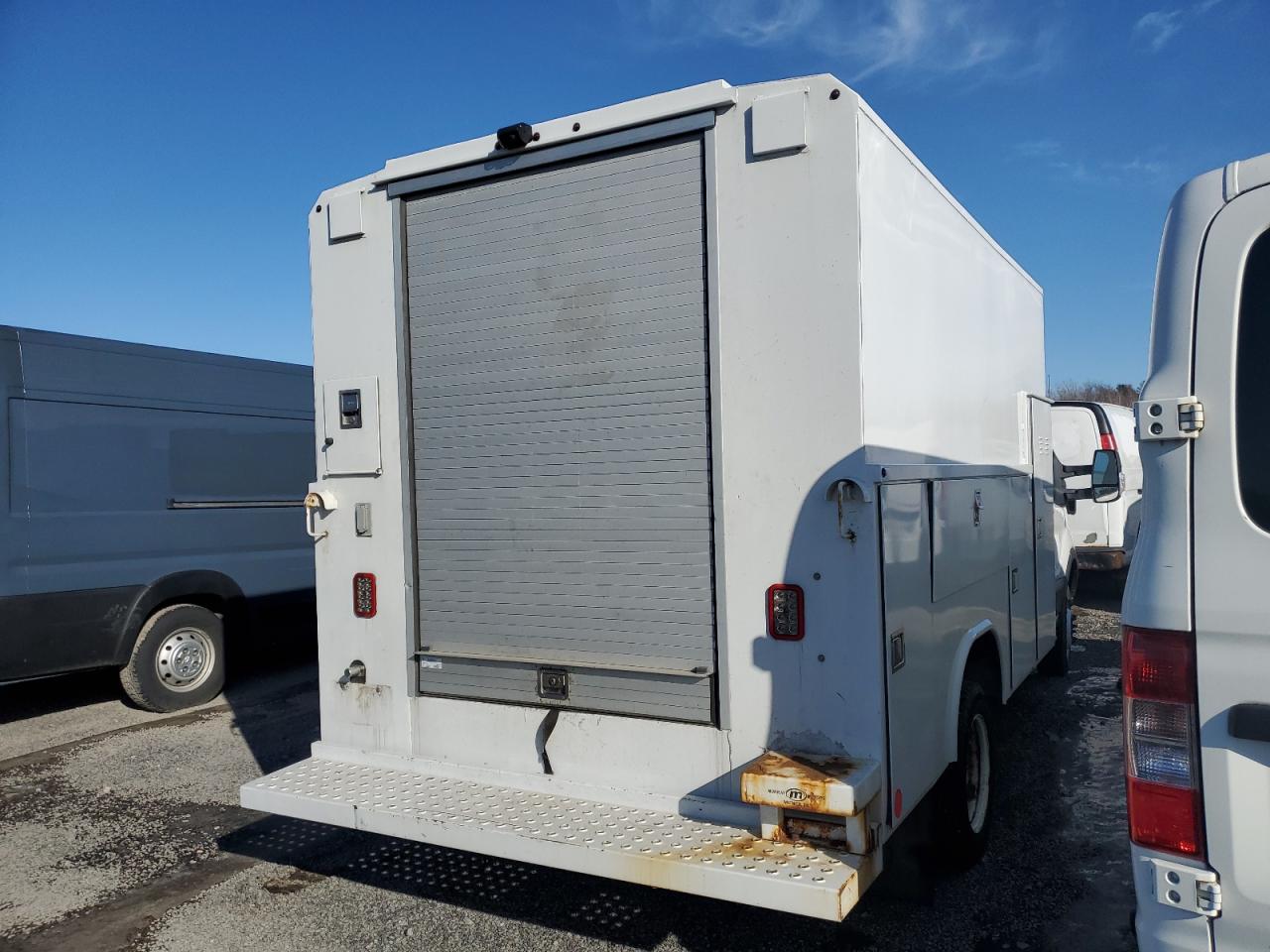 2018 Ford Transit VIN 1FDBF6ZM2JKA48407 Copart auction photo, mechanical damage thumbnail 3