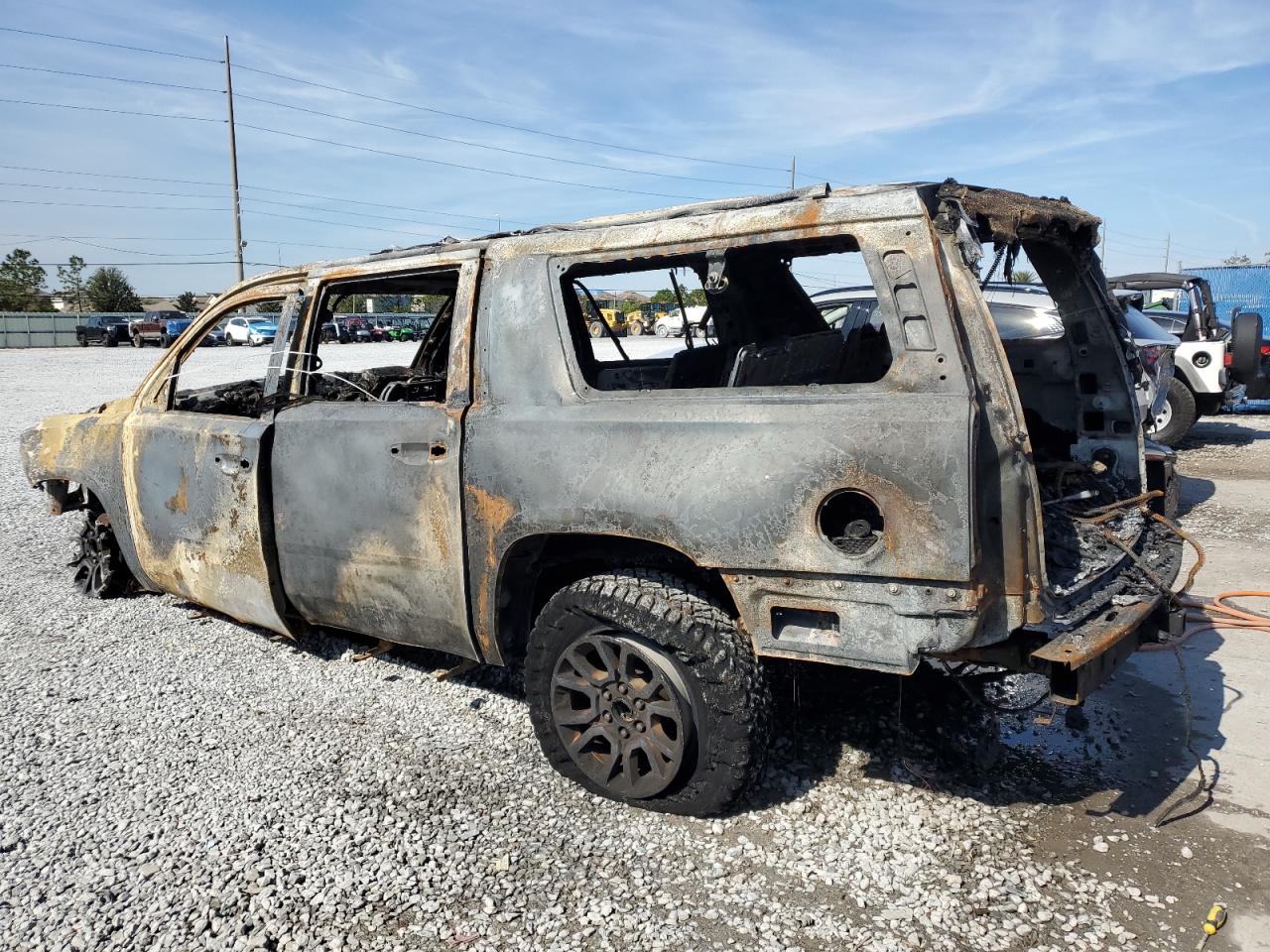 2020 GMC Yukon VIN 1GKS2GKC2LR241856 Copart auction photo, burn damage thumbnail 2
