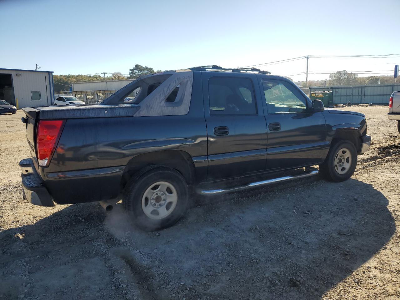 2006 Chevrolet Avalanche VIN 3GNEC12Z36G202146 Copart auction photo, side damage thumbnail 3
