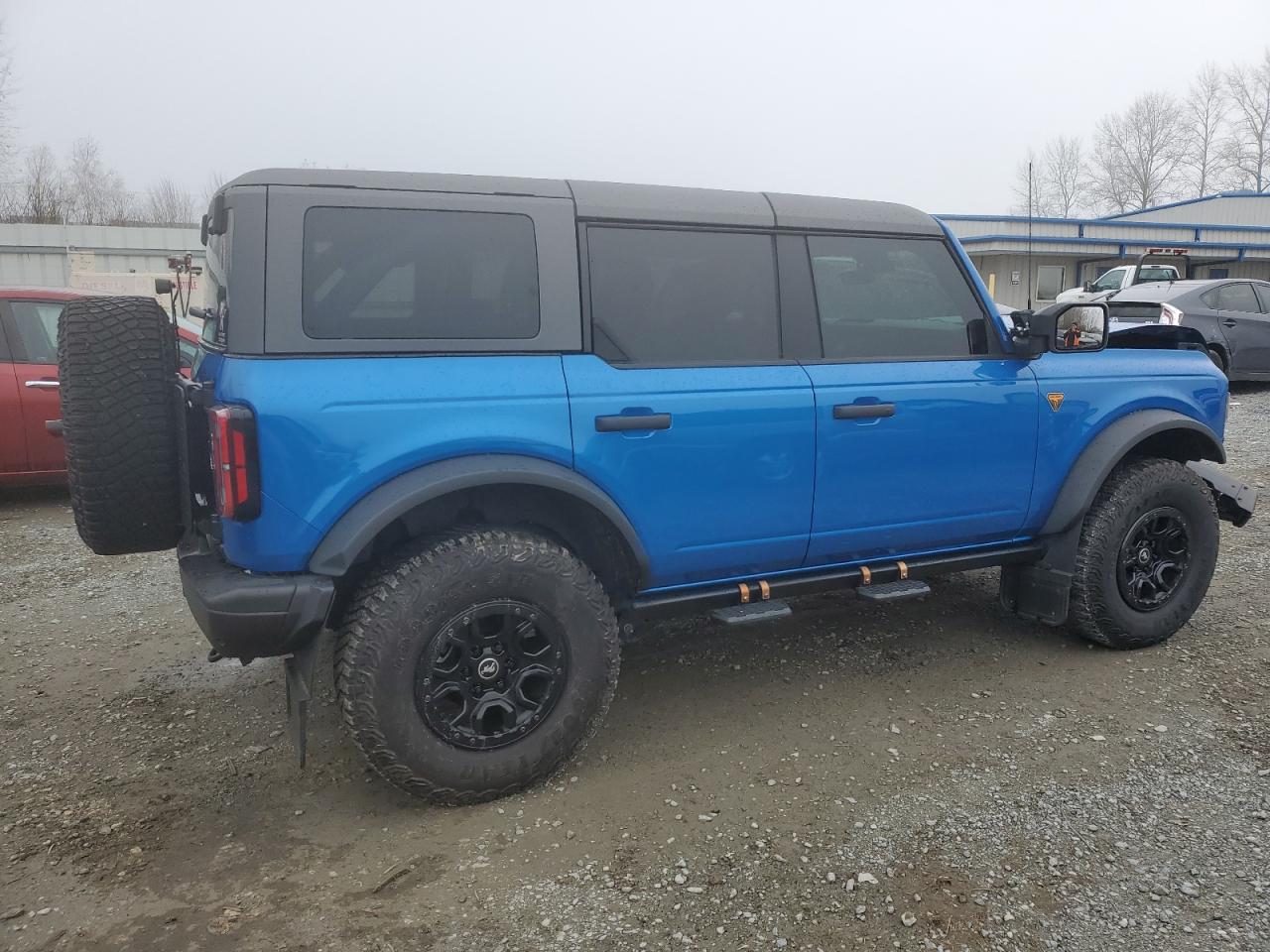 2021 Ford Bronco VIN 1FMEE5DP7MLA86662 Copart auction photo, front end damage thumbnail 3
