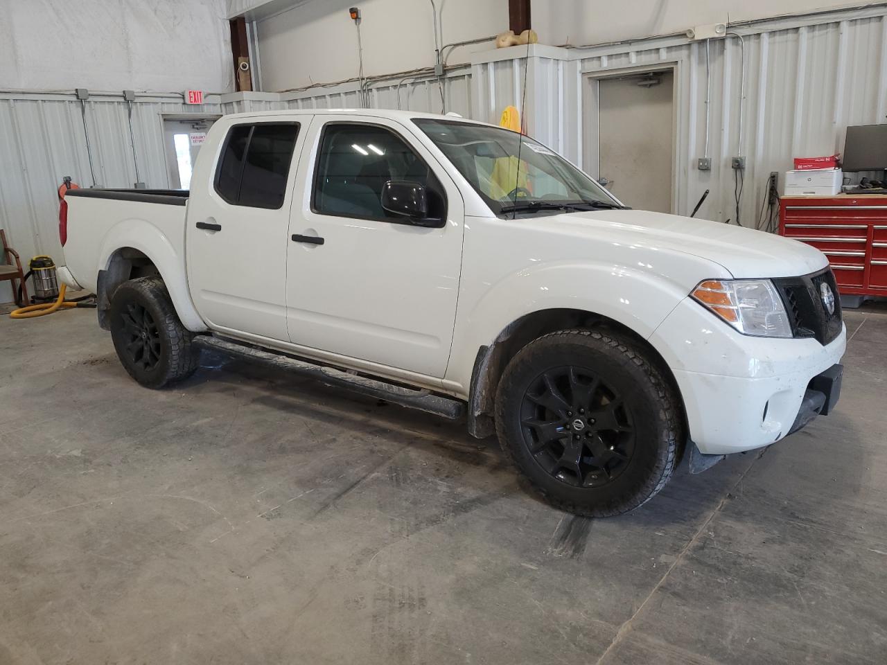 2018 Nissan Navara (Frontier) VIN 1N6AD0EV6JN736973 Copart auction photo, front end / side damage thumbnail 4