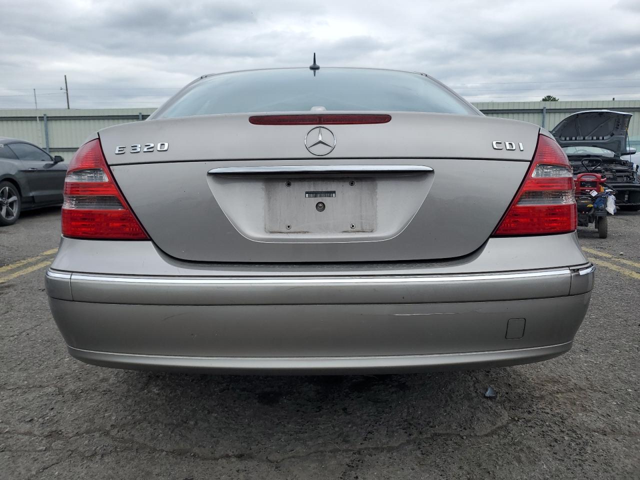 2005 Mercedes-Benz E-klasse VIN WDBUF26J55A587405 Copart auction photo, side damage thumbnail 6