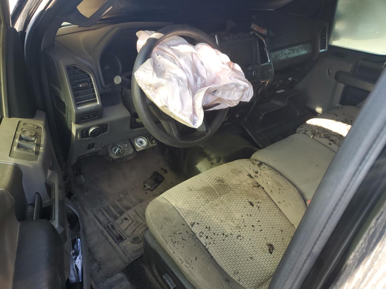 2018 Ford F250 VIN 1FT7W2BT8JEB27650 Copart auction photo, burn - interior damage thumbnail 8