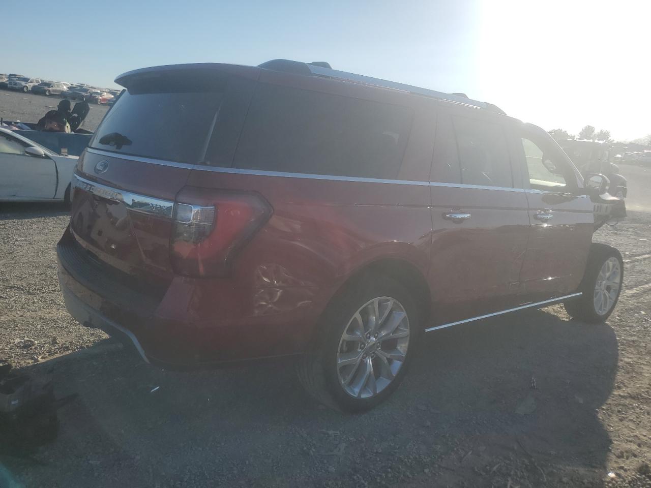 2019 Ford Expedition VIN 1FMJK2AT6KEA79226 Copart auction photo, all over / front end damage thumbnail 3