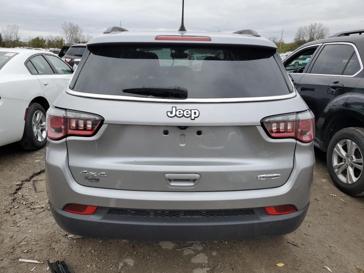 2017 Jeep Compass VIN 3C4NJDBB5HT597363 Copart auction photo, front end damage thumbnail 6
