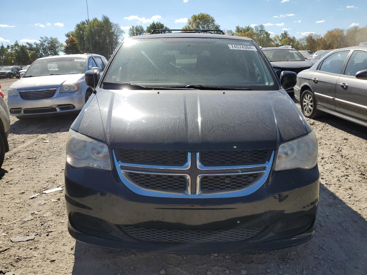 2012 Dodge Caravan VIN 2C4RDGCGXCR296233 Copart auction photo, side / front end damage thumbnail 5