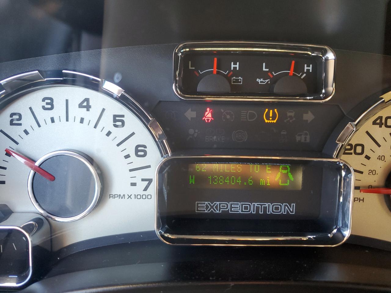 2012 Ford Expedition VIN 1FMJU1H51CEF17731 Copart auction photo, front end damage thumbnail 9