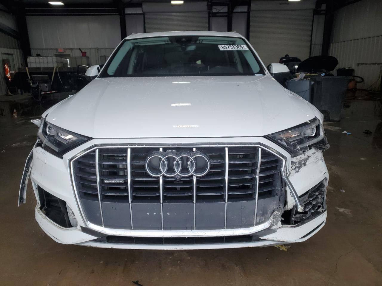 2022 Audi Q7 VIN WA1AXBF72ND019398 Copart auction photo, front end / side damage thumbnail 5