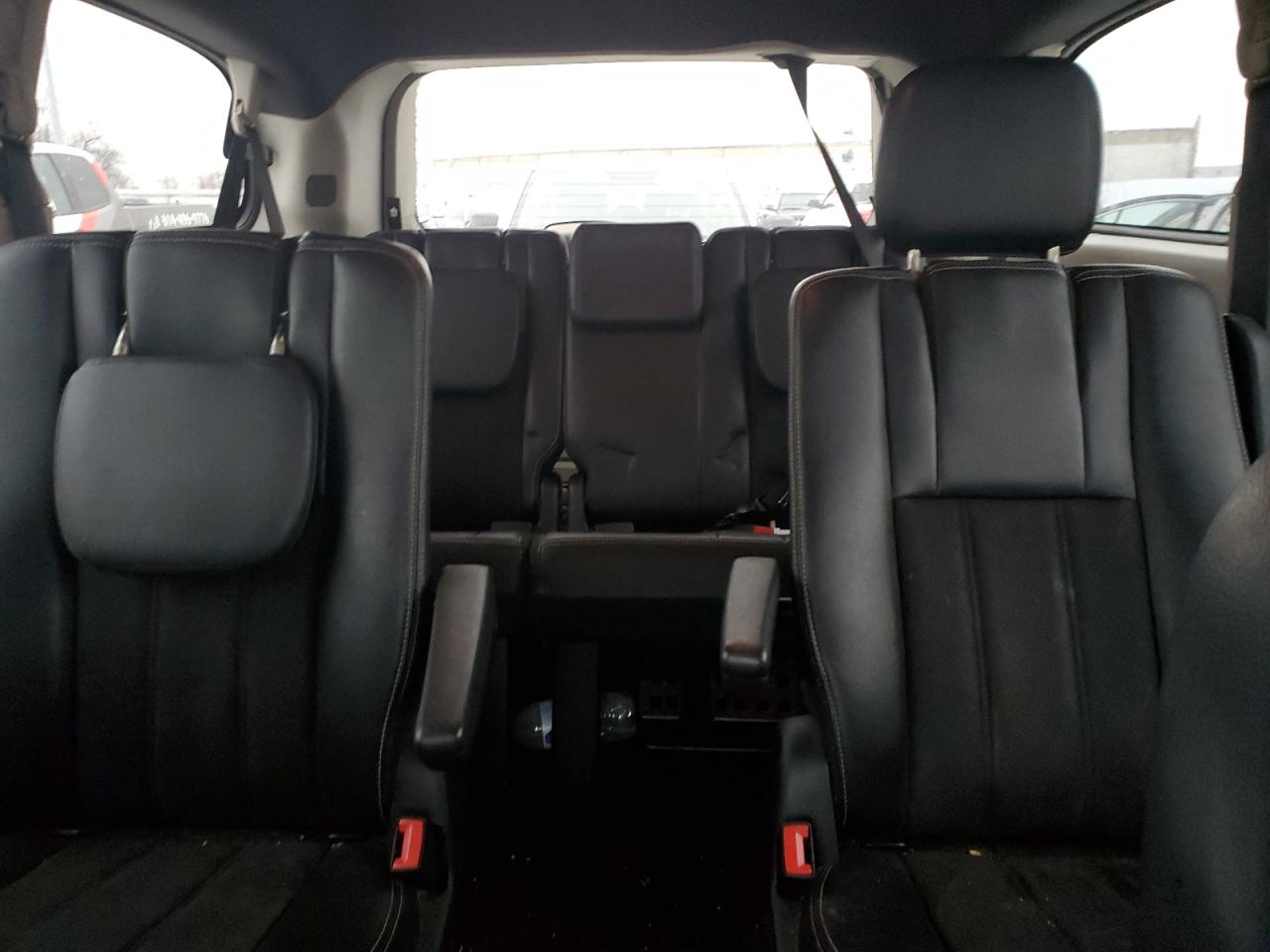 2019 Dodge Caravan VIN 2C4RDGCGXKR517912 Copart auction photo, rear end / minor dent/scratches damage thumbnail 10