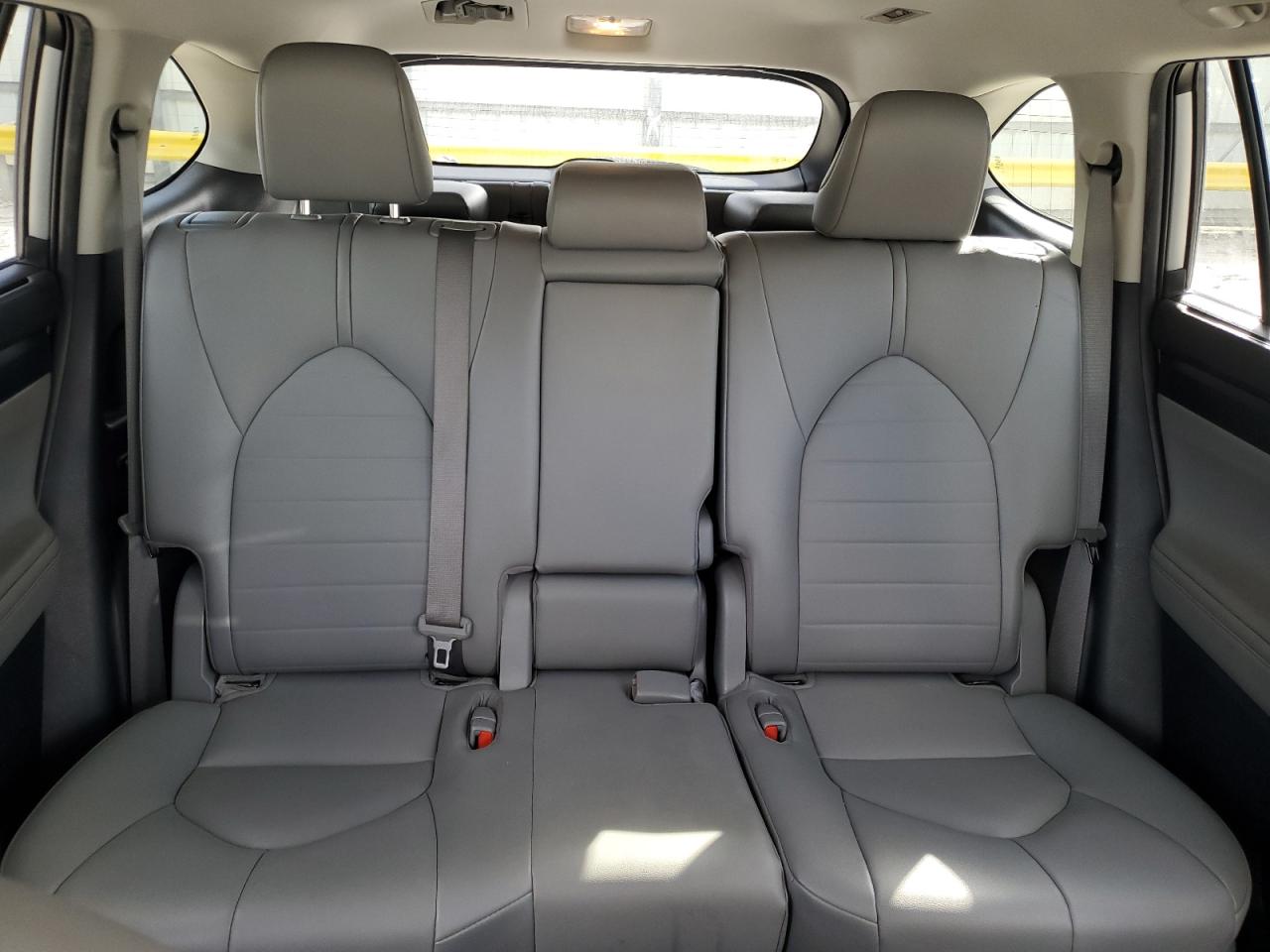 2021 Toyota Highlander VIN 5TDGZRAHXMS058228 Copart auction photo, front end / minor dent/scratches damage thumbnail 10